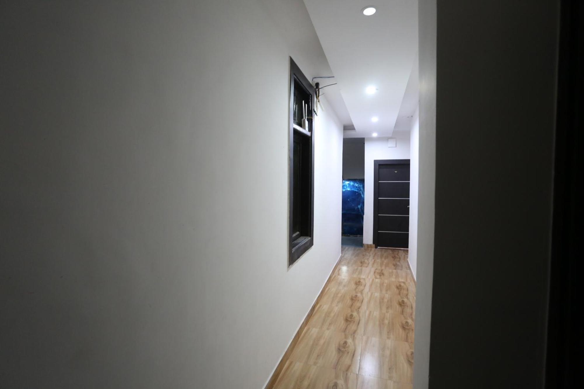 Hotel Twamev Couple Friendly Laxmi Nagar Nueva Delhi Exterior foto