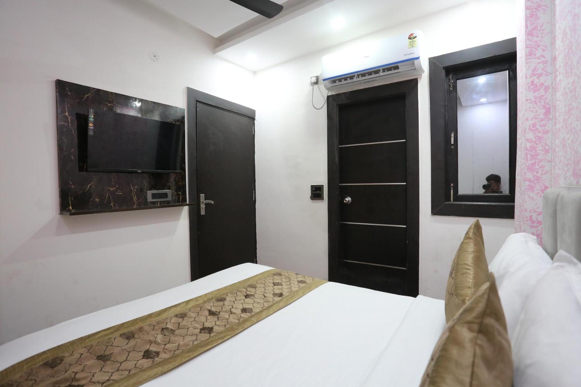 Hotel Twamev Couple Friendly Laxmi Nagar Nueva Delhi Exterior foto