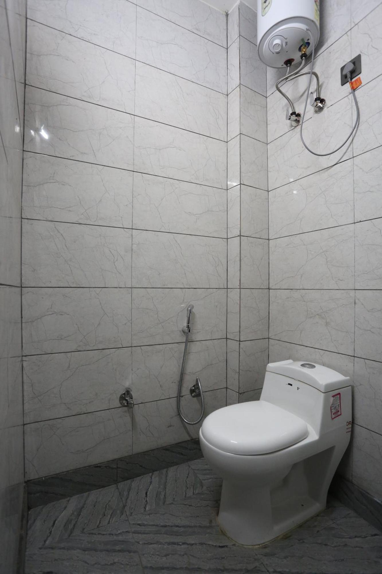 Hotel Twamev Couple Friendly Laxmi Nagar Nueva Delhi Exterior foto